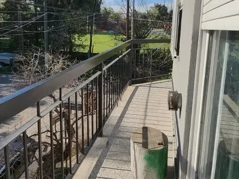 Depto Tipo Casa en Alquiler en El Palomar, $ 800.000
