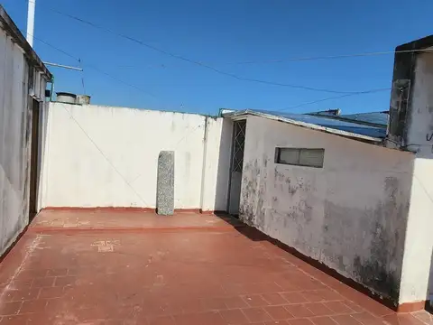 Depto Tipo Casa 4 ambientes con 1 baño