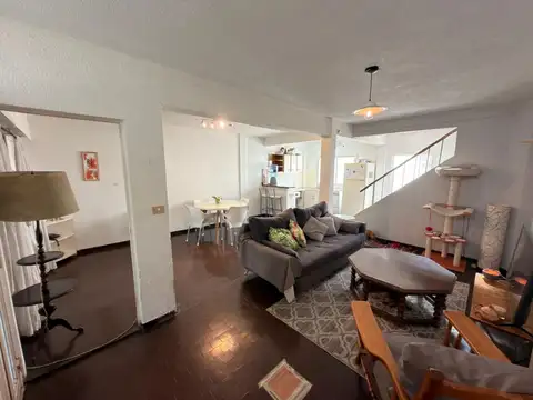 Depto Tipo Casa 4 ambientes con 1 baño