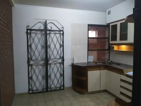 Depto Tipo Casa en Alquiler 45 años