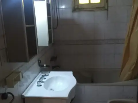 Depto Tipo Casa en Alquiler en Floresta, $ 900.000