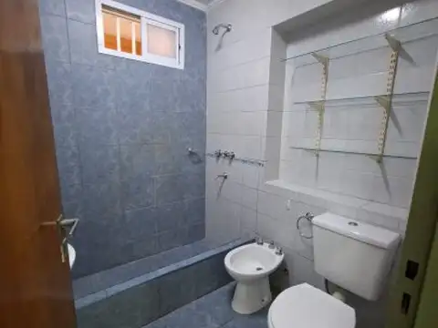 Depto Tipo Casa 2 ambientes con 1 baño