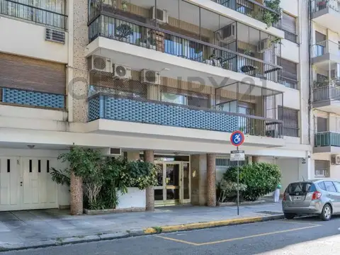 Departamento 3 Ambientes luminoso , impecable bajas expensas en  Villa del Parque