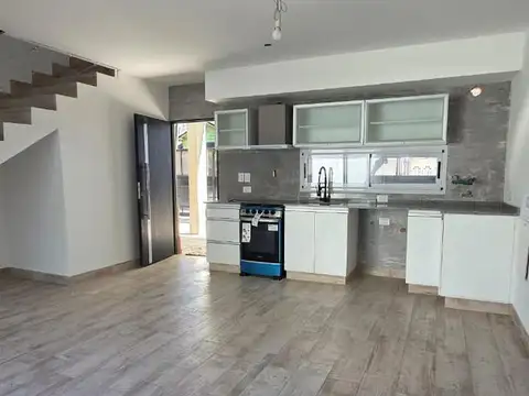 Casa Monoambiente con 3 baños