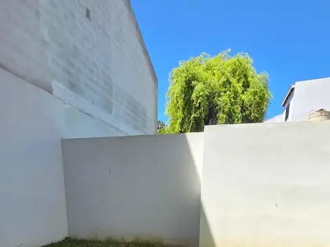 Triplex en Olivos