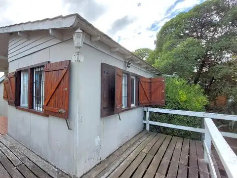 Casa - Venta - Villa Gesell - 4 Ambientes - Apto P/ Construir 14 UF