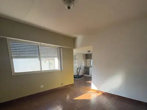 Depto Tipo Casa 4 ambientes con 1 baño