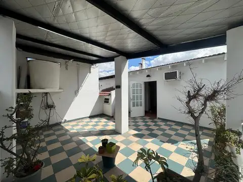 Depto Tipo Casa 3 ambientes con 1 baño