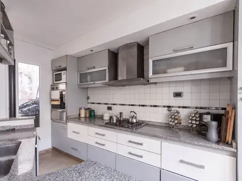 Depto Tipo Casa en Venta en Valentin Alsina, USD 85.000