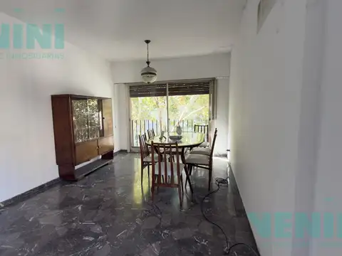 Venta departamento 3 ambientes con balcón y cochera en Palermo