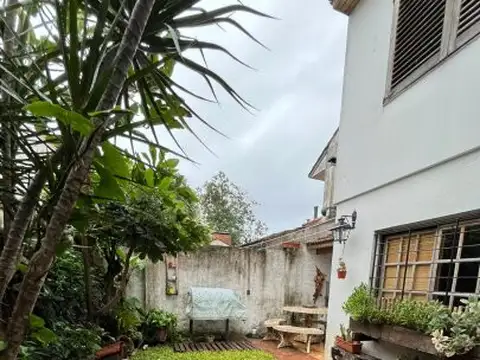 Nuestra Sra. de la Guardia 300