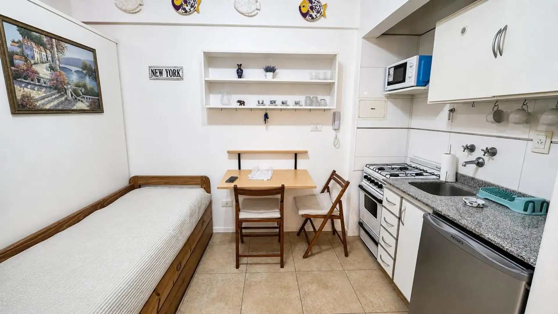 Monoambiente a la calle 23 m² con cochera — Zona Güemes, a 1 cuadra del mar