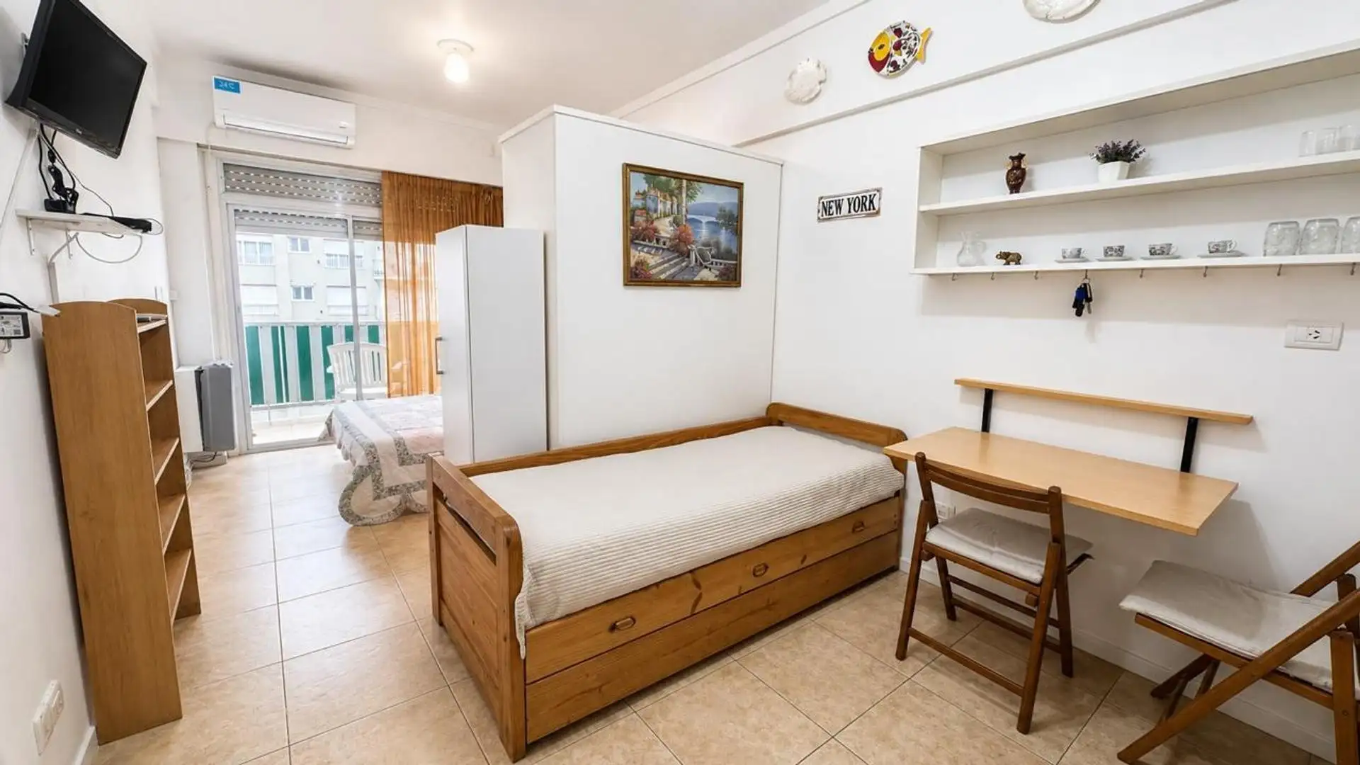 Monoambiente a la calle 23 m² con cochera — Zona Güemes, a 1 cuadra del mar
