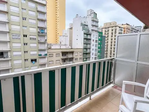 MONOAMBIENTE EN VENTA CON BALCON A LA CALLE