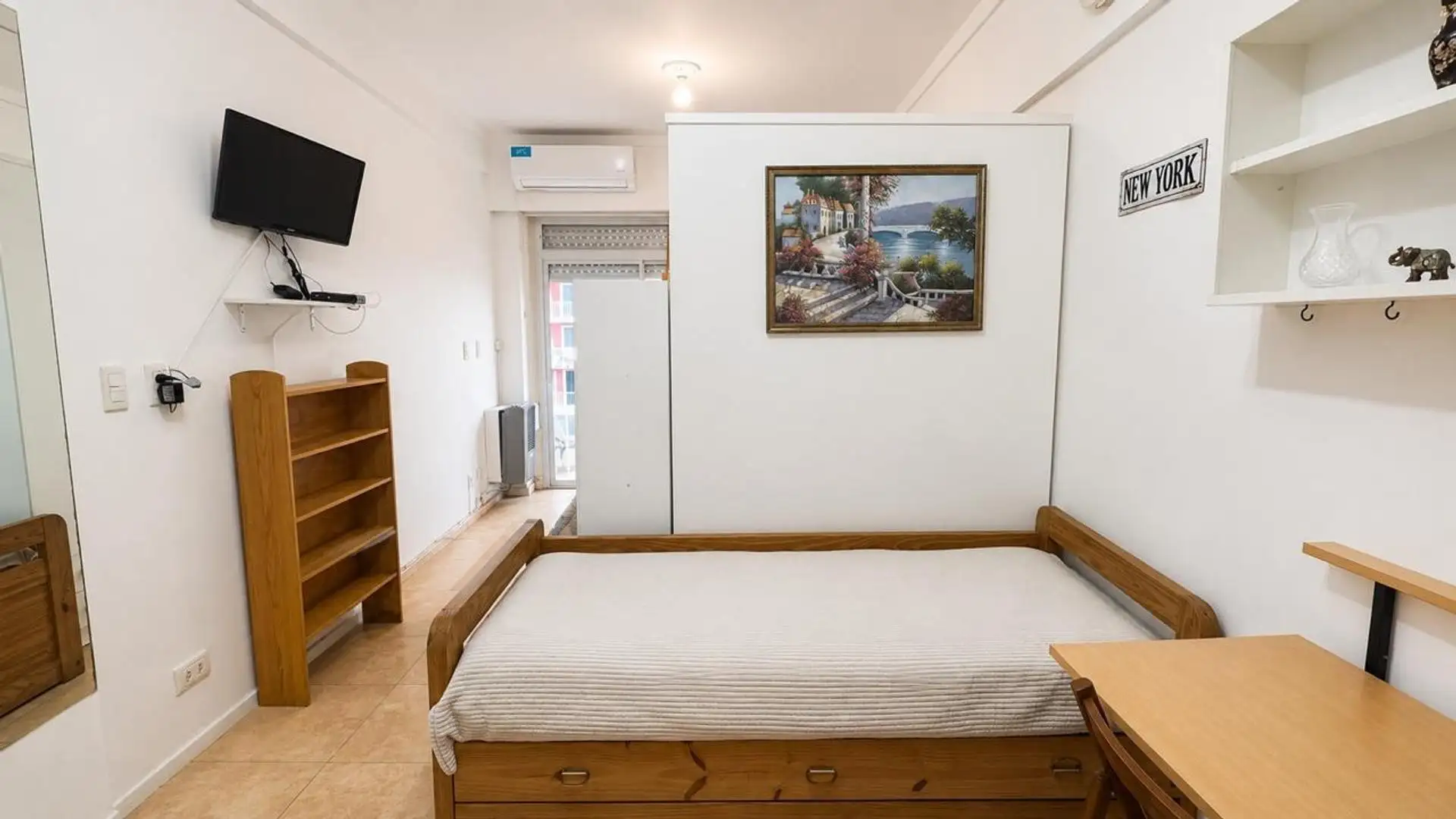 Monoambiente a la calle 23 m² con cochera — Zona Güemes, a 1 cuadra del mar