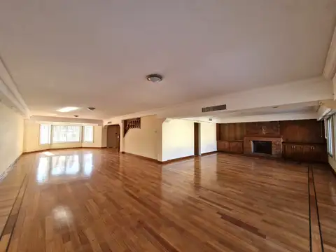 Casa en Alquiler de 4 dormitorios