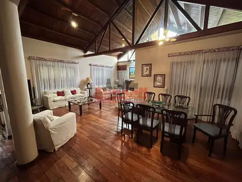 Casa en Venta de 4 dormitorios