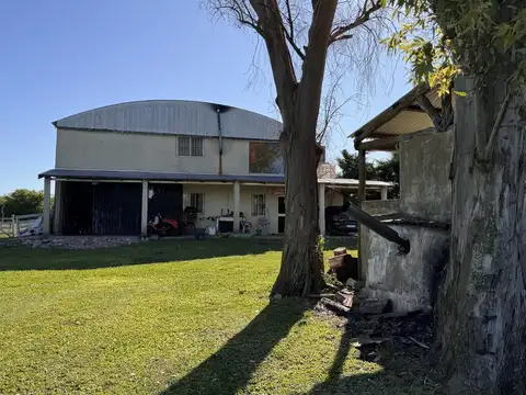 Casa con 1,92 Ha zona Ejido Colón