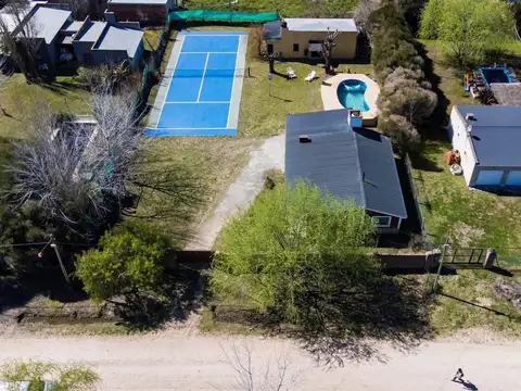 Casa en Venta con 4 cocheras