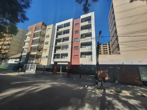 San Juan 3100, Piso 1