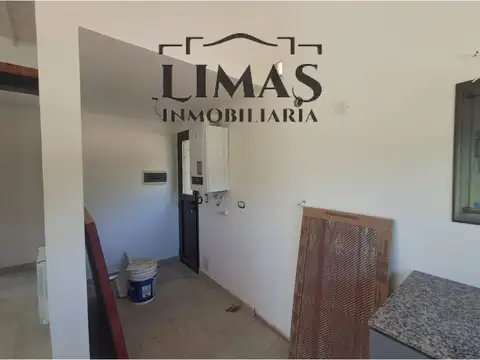 Casa 3 ambientes con 2 baños