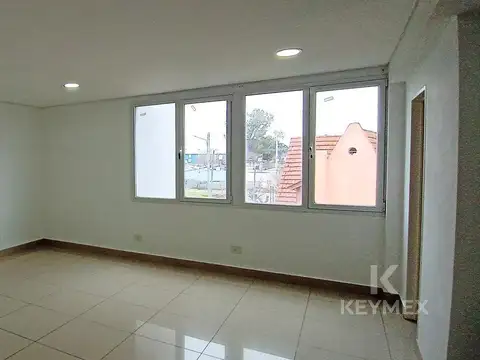 Oficina en Alquiler en Pilar, $ 550.000