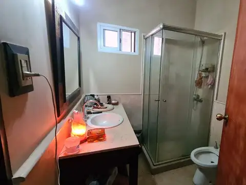 Casa en Venta con 4 cocheras