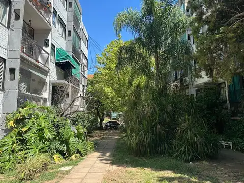 Departamento  en Alquiler en Ciudad Jardin, Tres de Febrero, G.B.A. Zona Oeste