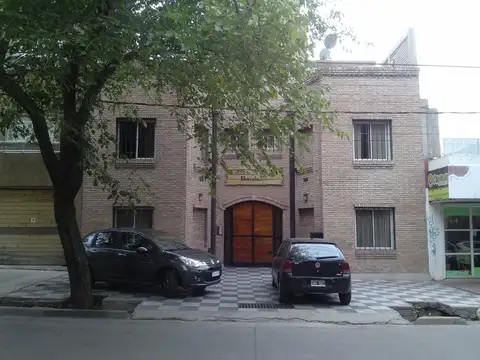 OPENHOUSE VENDE EDIFCIO SOBRE LA CALLE BARCALA Y PATRICAS MENDOCINAS.