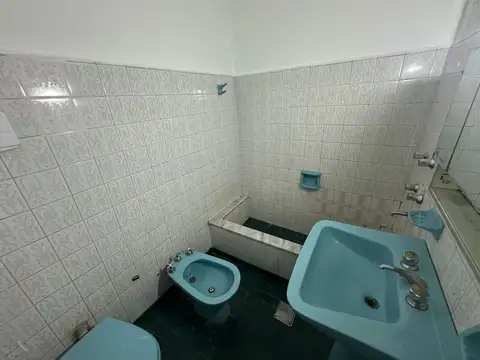 Depto Tipo Casa en Alquiler con 1 cocheras