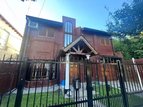 Casa 6 ambientes Ituzaingo Norte APTA CREDITO /PERMUTA