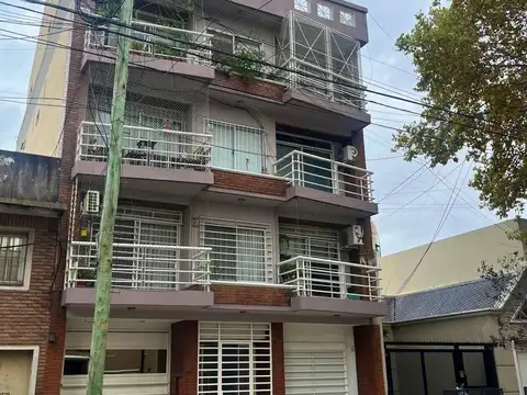 Departamento de 2 Ambientes con Cochera