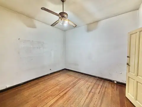 Depto Tipo Casa en Venta 40 años