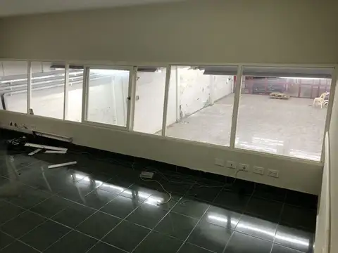 Oficina en Venta con 1 cochera