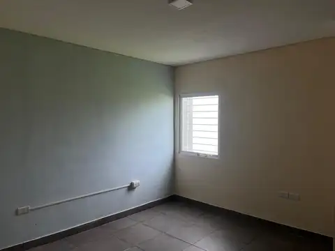 ALQUILER/CASA/2 DORMITORIOS/PATIO/COCHERA/PARRILLA