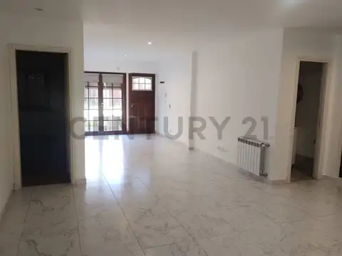 Pellegrini 4500, Piso 0