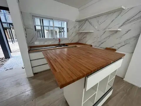 Depto Tipo Casa en Venta 3 años