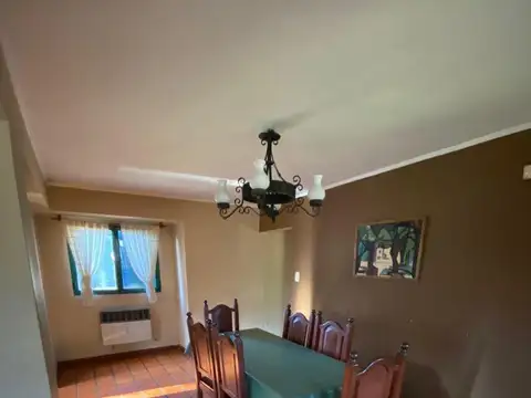 Casa en Venta con 5 cocheras