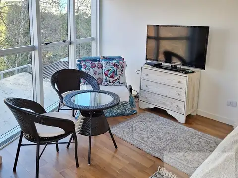 Departamento en Alquiler Temporal en Vicente Lopez Vias / Rio, USD 1.700