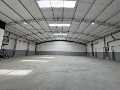 Galpon en Alquiler 26  mts Frente