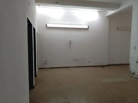 Local en Venta 70 años