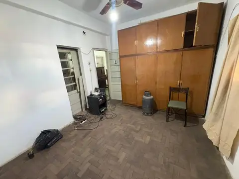 CASA DE 2 DORMITORIOS VENTA PATIO Y TERRAZA BARRIO SARMIENTO ROSARIO