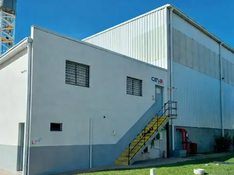 Galpon en Alquiler 90  mts Frente