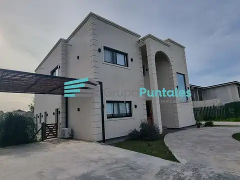 Casa en Barrio Lagos de Canning con 5 Dormitorios y piscina con venecitas