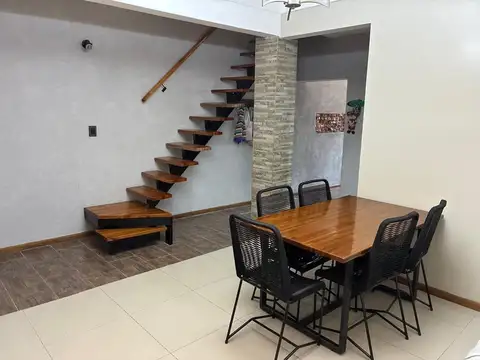 Depto Tipo Casa en Venta de 3 dormitorios