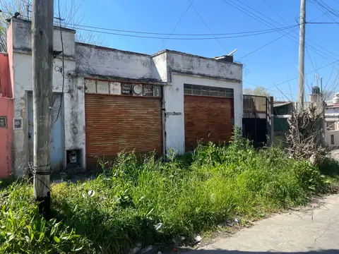 Casa con terreno propio oportunidad en Aldo Bonzi para refaccionar