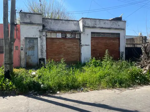 Casa con terreno propio oportunidad en Aldo Bonzi para refaccionar