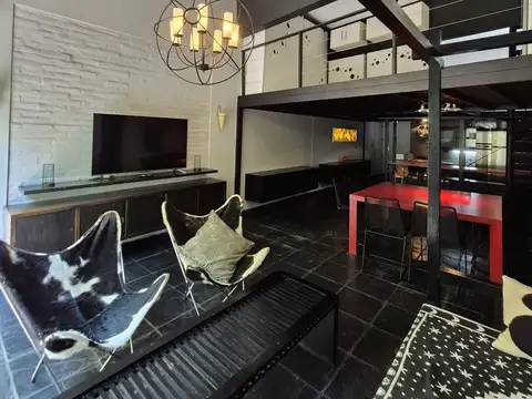 Depto Tipo Casa en Venta en Colegiales, USD 200.000