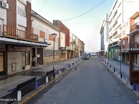 85 e/ 4 y Av. 2