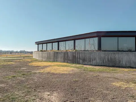 Venta Terreno en Vida Club de Campo Funes con Amenities